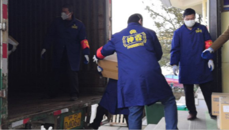 口罩手套皆医用 | yp街机之家捐赠物资首批抵孝感