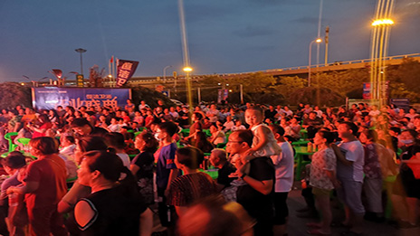 东丽yp街机之家津夜嘉年华来了，天津又一家夜市周末火爆开街