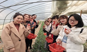 郧阳店发展&ldquo;东风摇曳女神节&rdquo;活动